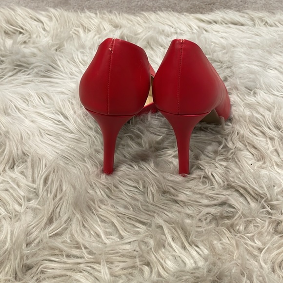 Red high heels size 9 - Picture 3 of 4